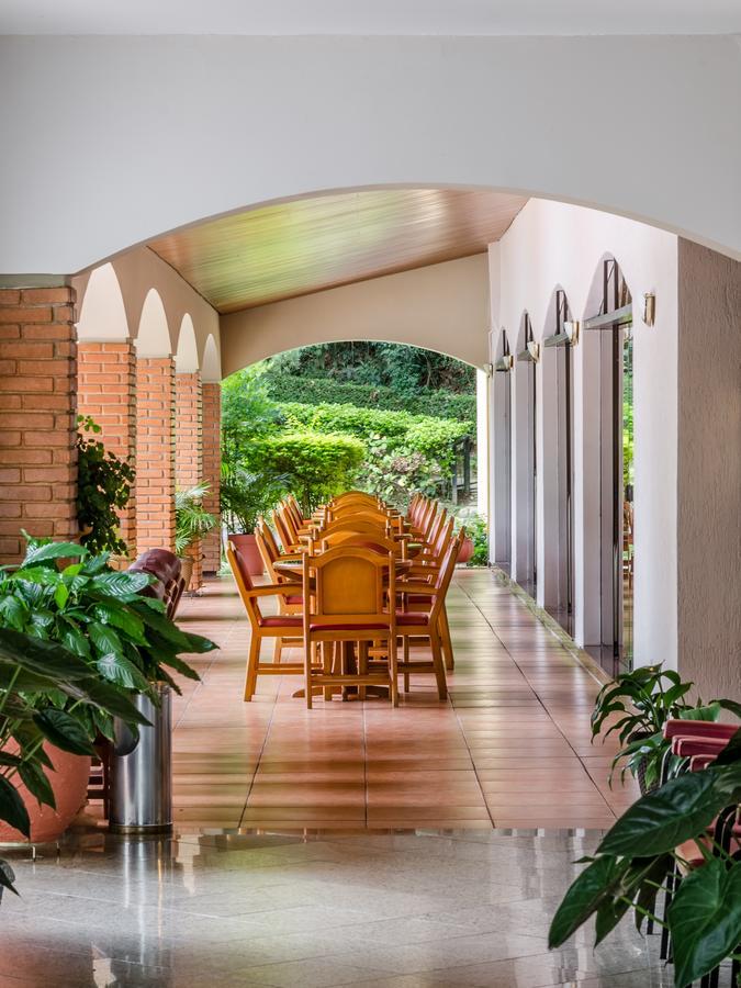 Hotel Recanto Das Hortensias Passa Quatro Exterior foto